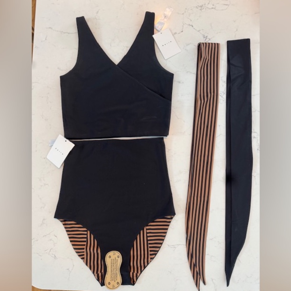 Baiia Valencia Reversible Bikini Set – Size US 6/ AU 10 – New with Tags